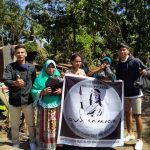 OKP Laskar Arung Palakka Kabupaten Bone menyerahkan paket bantuan sembako kepada korban banjir di Kabupaten Bantaeng, Kamis 25 Juli 2020. (ist)