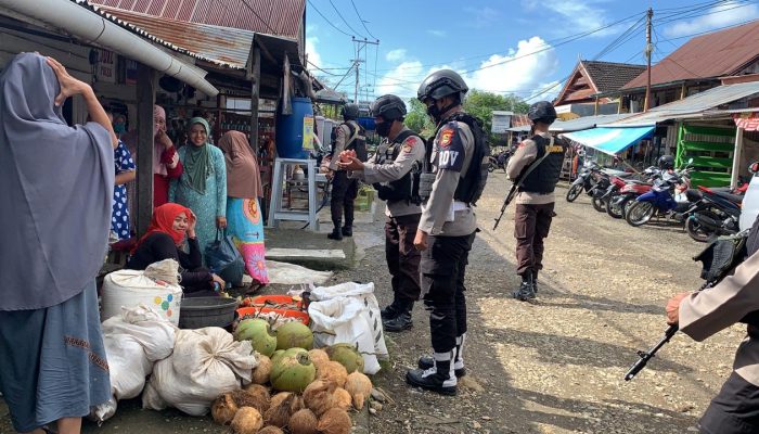 Bersenjata Lengkap, Brimob Bone Laksanakan Patroli
