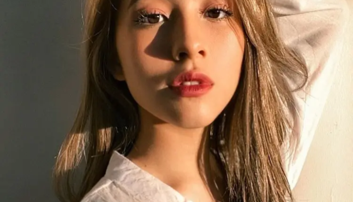 Video Mesra Mirip Adhisty Zara Viral, Warga Net Heboh