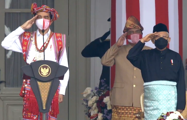 Upacara HUT Kemerdekaan RI, Jokowi Kenakan Baju Adat NTT dan Wapres Ma’ruf Gunakan Pakaian Adat Melayu