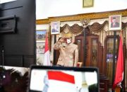 Gubernur Sulsel Ikuti Upacara HUT RI Ke-75 Bersama Presiden Jokowi dengan Pakaian Adat Bugis-Makassar