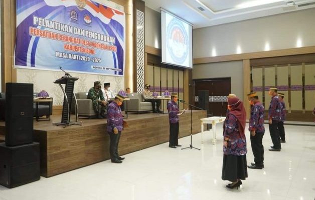 PPDI Bone Dilantik, Bupati : Jangan Terlibat Politik Praktis