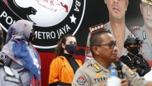 Penyanyi Reza Artamevia Ditangkap Polisi Gegara Beli Paket Sabu