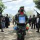 SUASANA pemakaman Serka Sahlan yang dilangsungkan secara militer.* //Dok. Kodim 1404