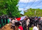 Tembakan Salvo Personel Batalyon C Pelopor Iringi Pemakaman Ipda ( Purn) Andi Firdaus Makmur