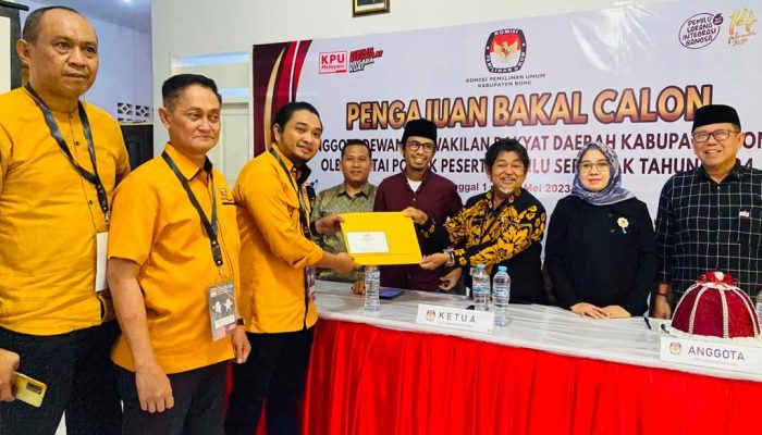 Hari Terakhir Pendaftaran, DPC Hanura Resmi Daftar Bacaleg di KPU Bone