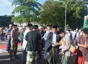 Ikuti Salat Idul Adha Terakhir Sebagai Bupati Bone, Andi Fahsar Pamit