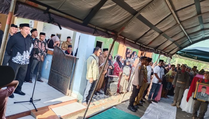Ketua DPRD Bone Kenang Almarhum H. Ramang Sosok Orang Tua