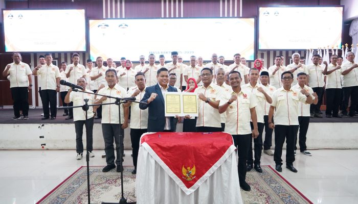 Ketua KONI Sulsel Lantik Pengurus KONI Bone, Bupati Sambut Bone Tuan Rumah Porprov
