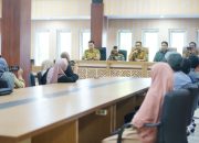 Sepi Pembeli karena Lapak Liar, Pedagang Pasar Mare Ditemani AHB Mengadu ke Wabup