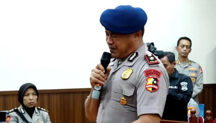 Kasus Ojol Dilindas, Kompol Cosmas Dipecat Tidak Hormat