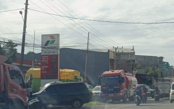 Antrean Panjang di SPBU Bone Diduga Ulah Mafia BBM, Pemerintah Dinilai Tutup Mata