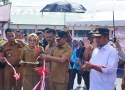 Kenang Jalan Masa SMA, Gubernur Sulsel–Bupati Bone Resmikan Peningkatan Aspal di Watampone