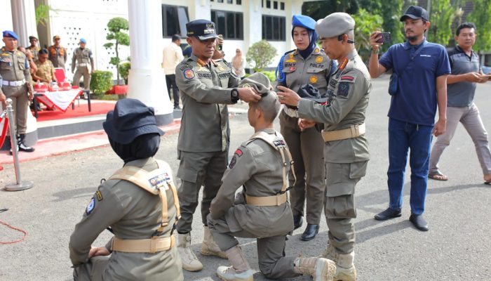 69 Anggota Satpol PP Resmi Dibaretkan, Bupati Tekankan Penegakan Perda Tanpa Kekerasan