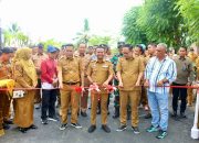 Bupati–Wabup Bone Kompak Resmikan Jalan Aspal, Warga Awang Tangka Sambut Antusias