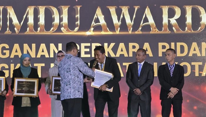 Tangani Perkara Pidana Pemilu dan Pilkada Terbanyak, Bawaslu Bone Raih Gakumdu Terbaik Ketiga Nasional