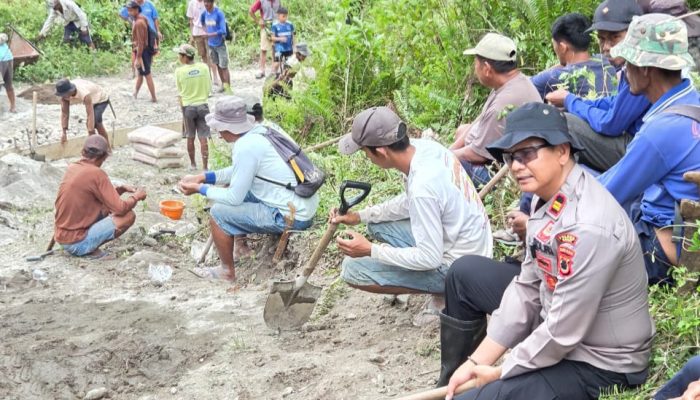 Kapolsek Bontocani Iptu Kamaluddin Inisiasi Perbaiki Jalan, Warga Berikan Apresiasi