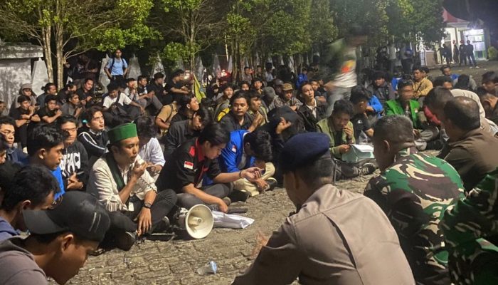 9 Tuntutan Aksi Mahasiswa ke Pemerintah, Mulai dari Program MBG, Kopdes Merah Putih, UHC Hingga THM